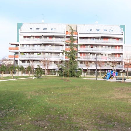 אודינה Nest Eco Guesthouse מראה חיצוני תמונה