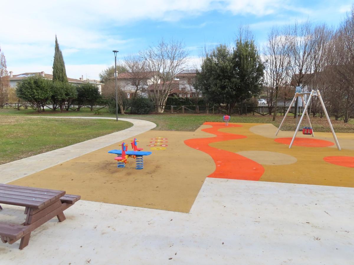 אודינה Nest Eco Guesthouse מראה חיצוני תמונה
