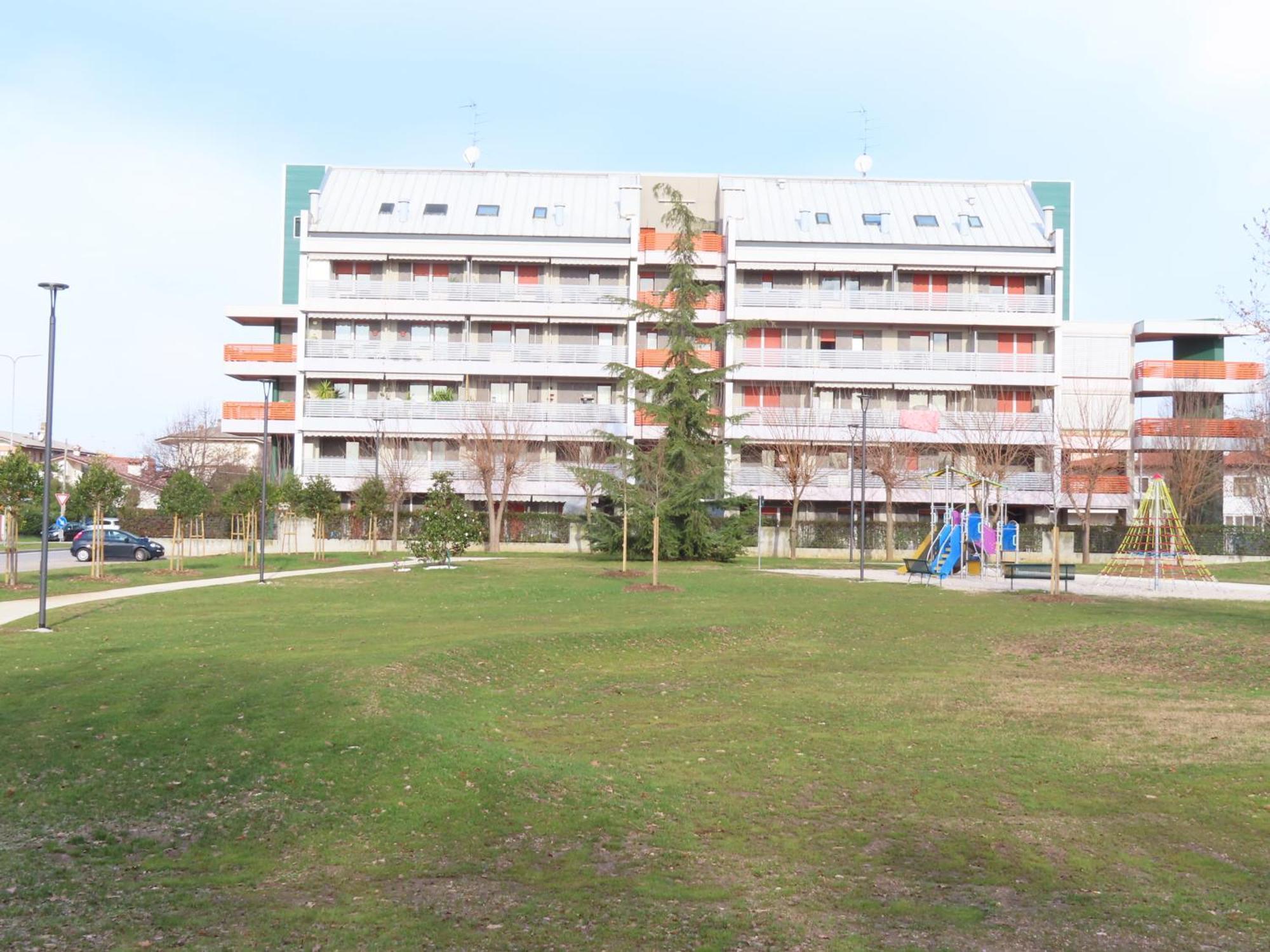 אודינה Nest Eco Guesthouse מראה חיצוני תמונה